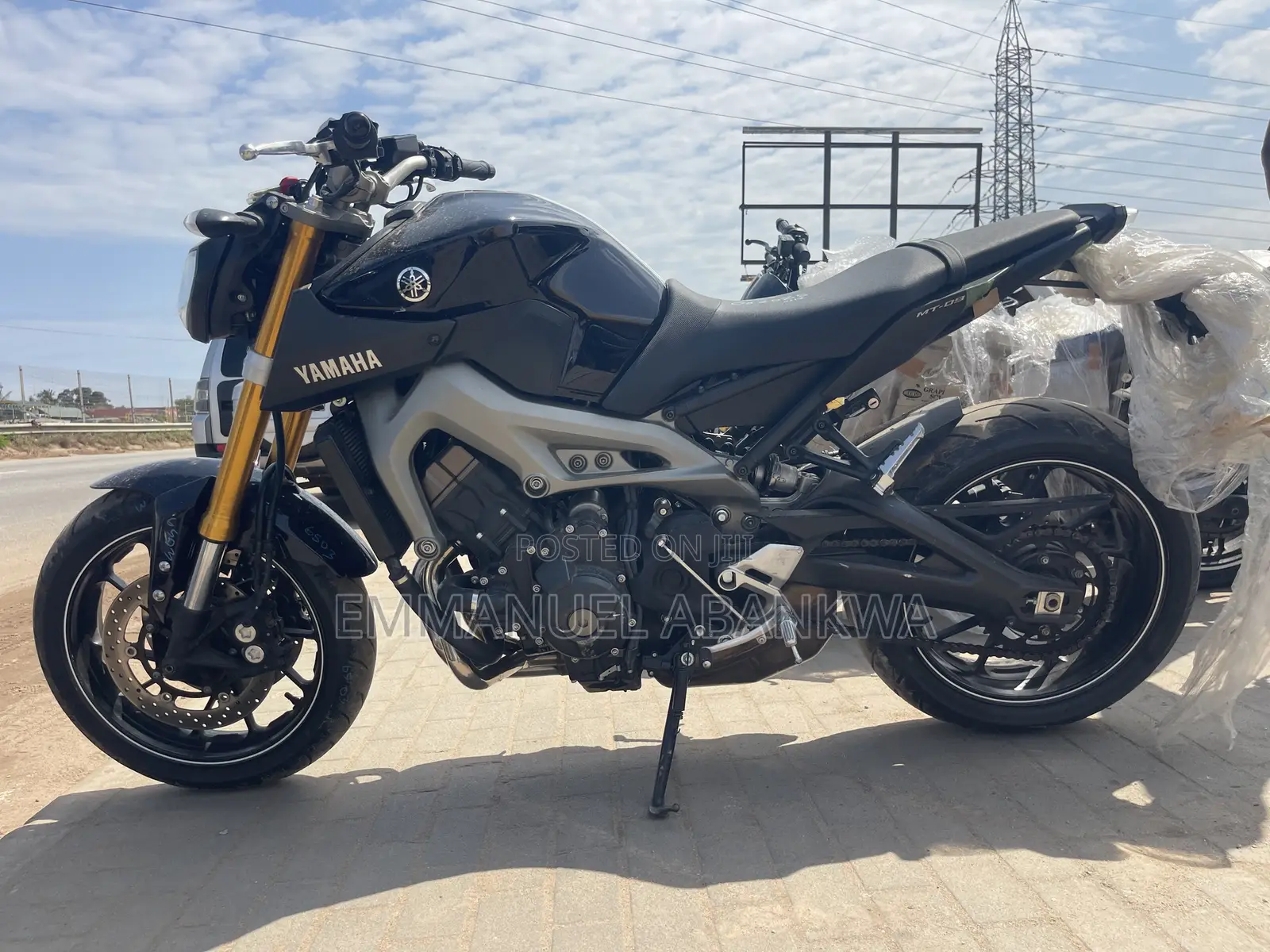 Yamaha 2022 Black