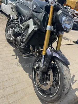 Yamaha 2022 Black