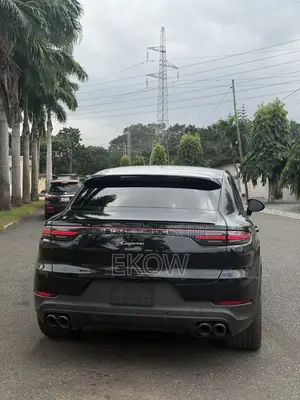 Porsche Cayenne 2023 Black