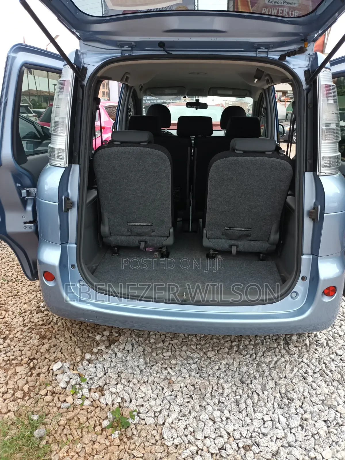 Toyota Sienta 2013 Blue