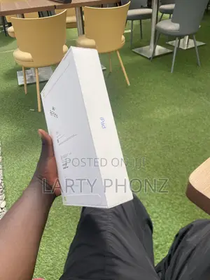 New Apple iPad Air 128 GB Blue