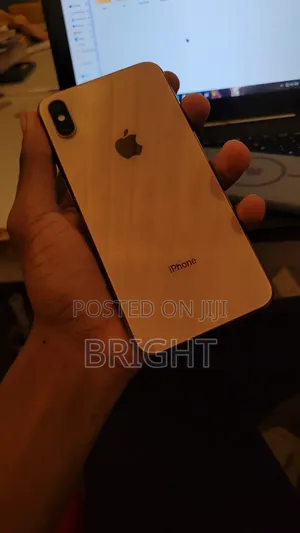 Apple iPhone XS Max 64 GB Gold