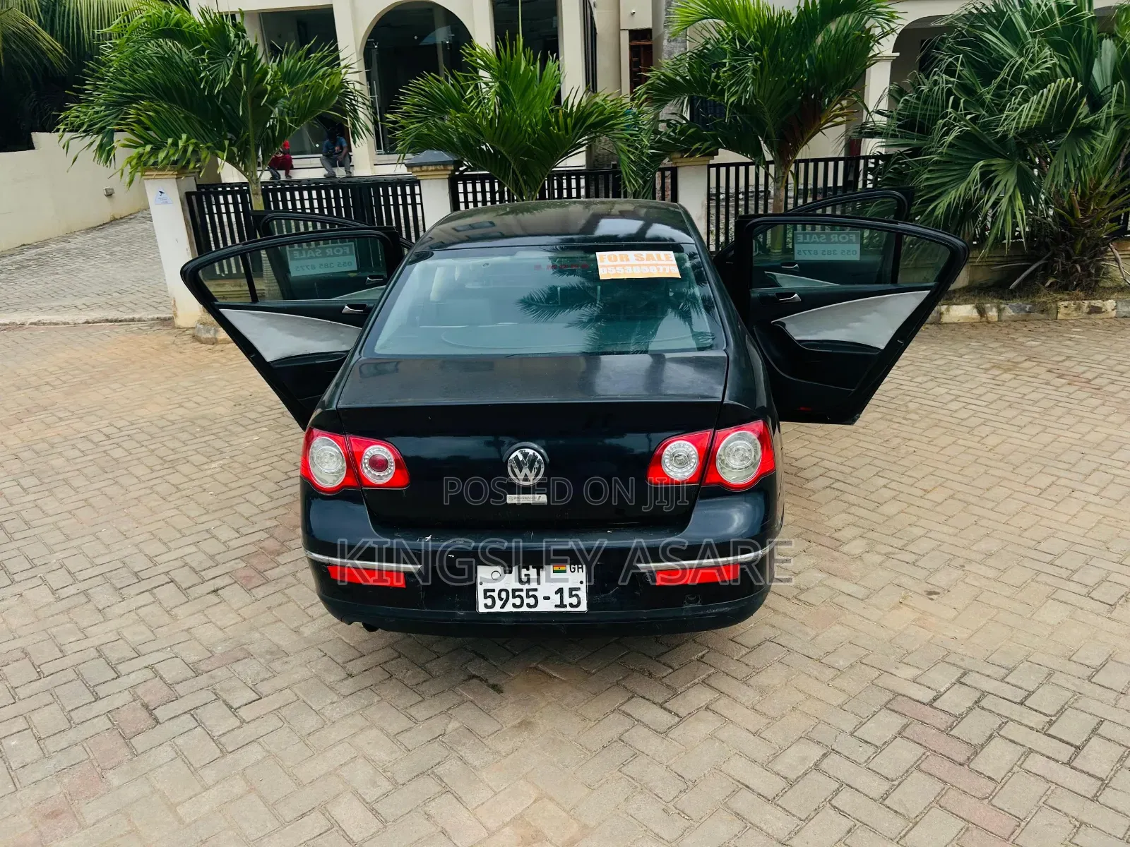 Volkswagen Passat 2011 Black