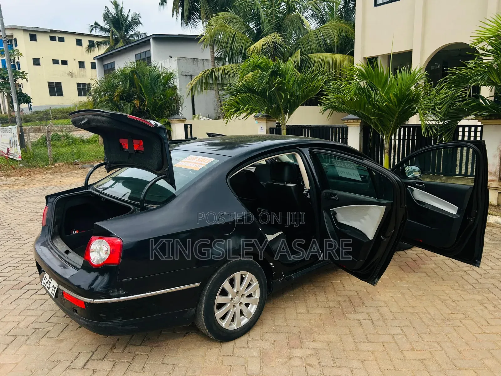 Volkswagen Passat 2011 Black