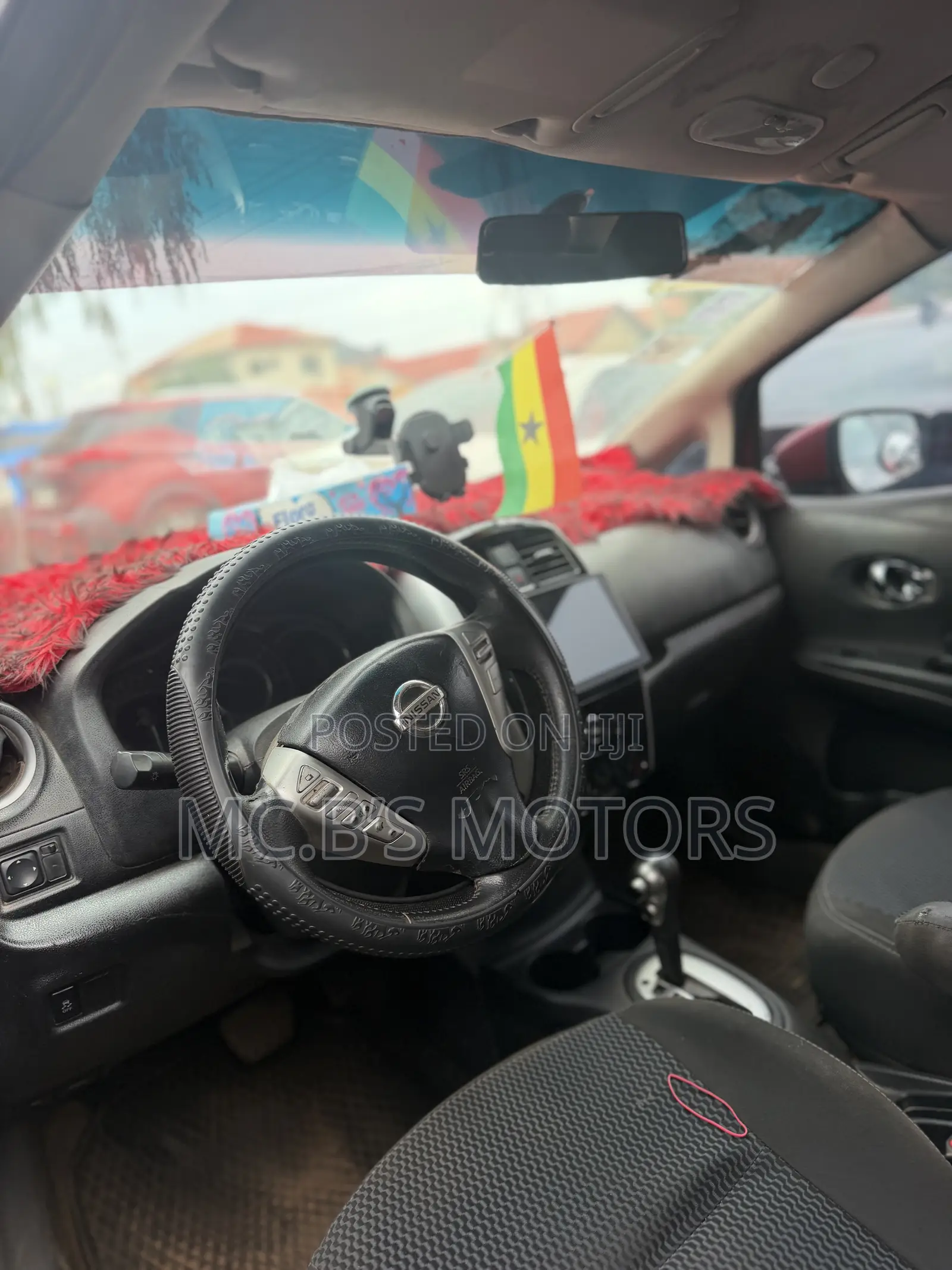 Nissan Versa 2015 Red