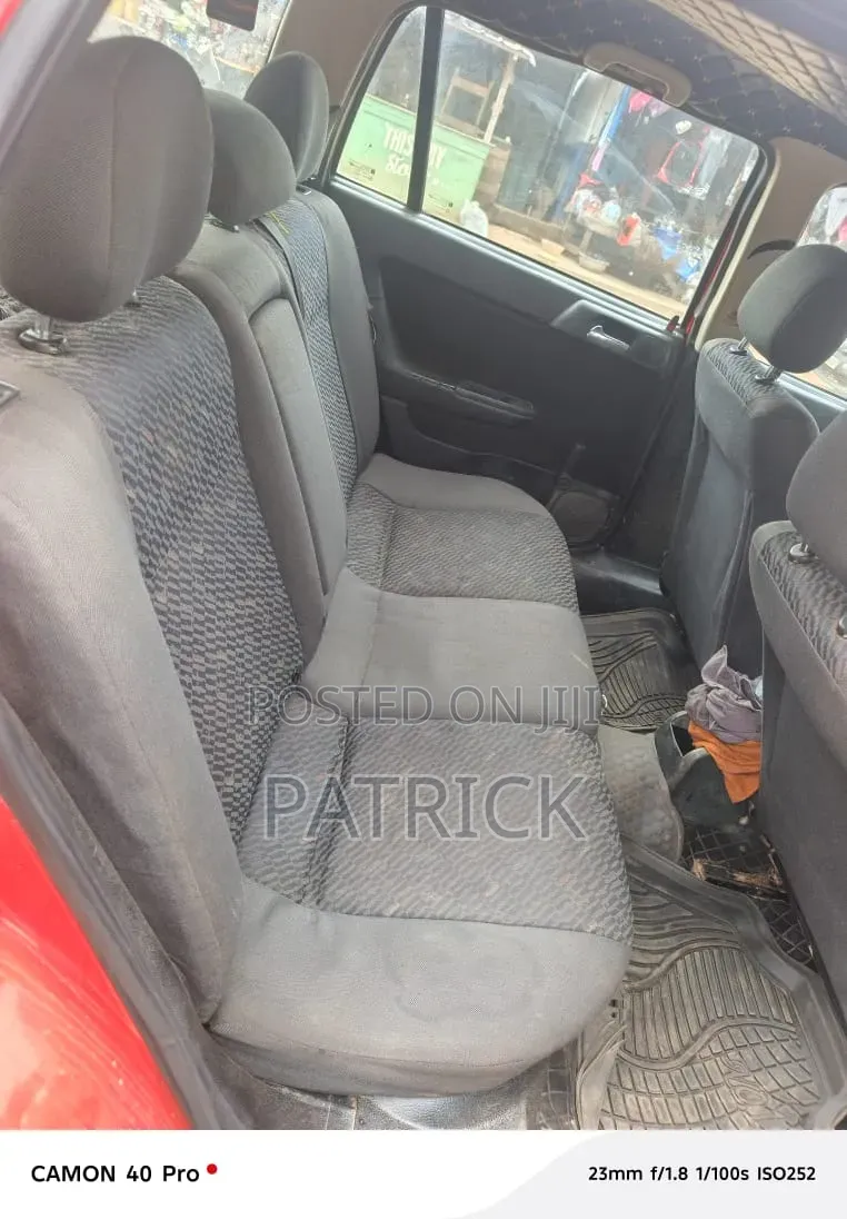Opel Astra 2002 Red