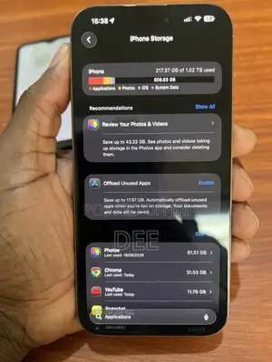 Apple iPhone 16 Pro Max 1 TB Gold