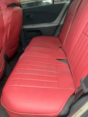 Toyota Vitz 1.3 FWD 5dr 2010 Gray