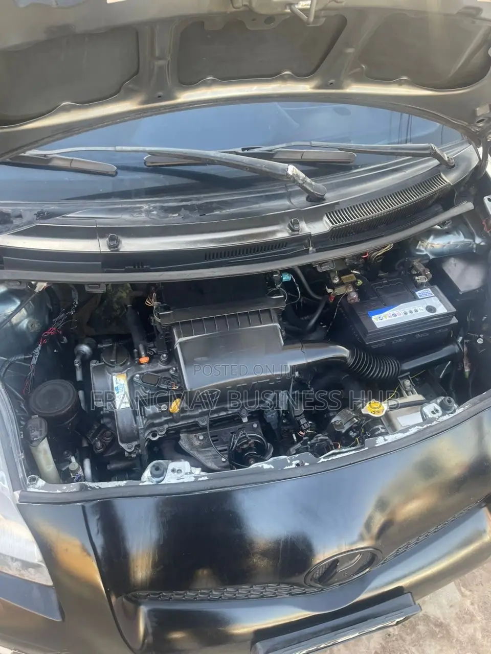 Toyota Vitz 1.3 FWD 5dr 2010 Gray