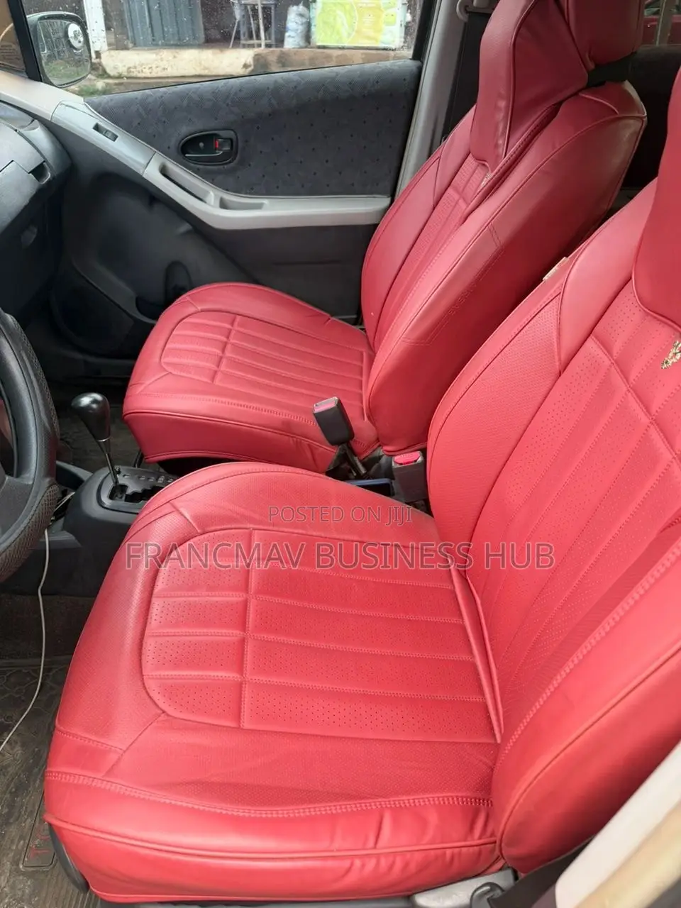 Toyota Vitz 1.3 FWD 5dr 2010 Gray