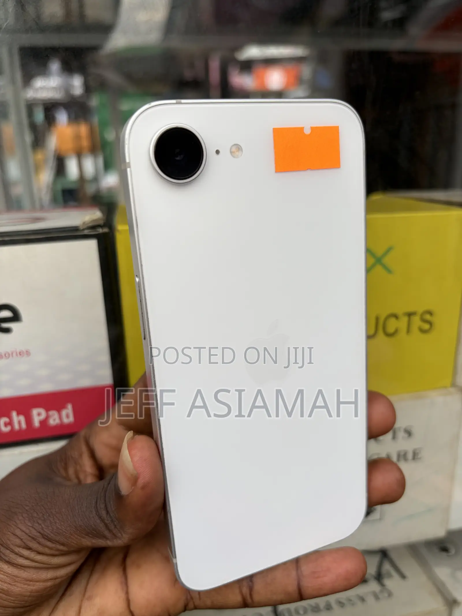 Apple iPhone 16e 128 GB White