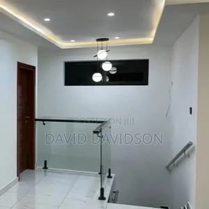 4bdrm Mansion in 4 Bedroom With, Tema Metropolitan for sale