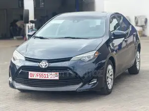 Toyota Corolla 2018 Blue
