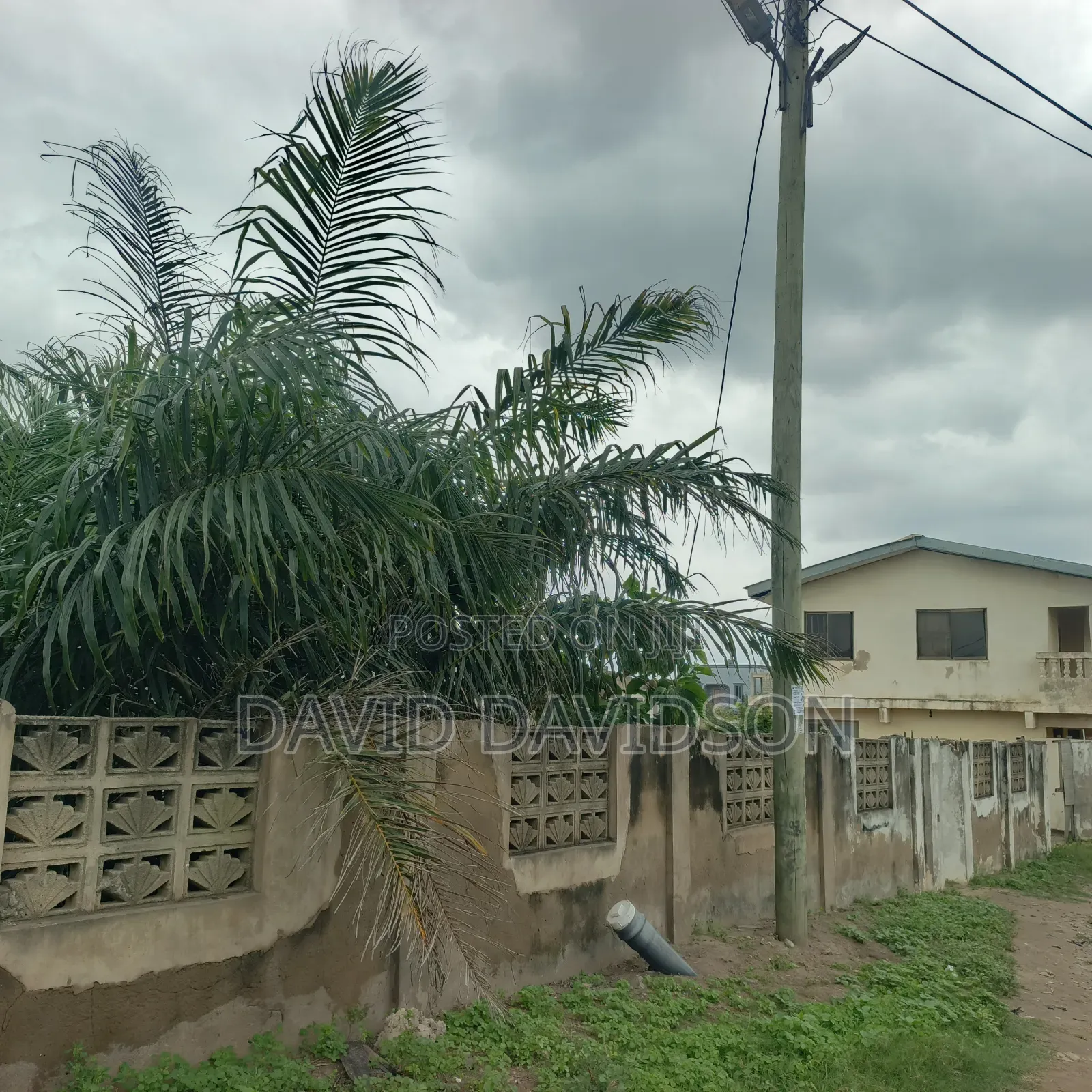 4bdrm Chalet in 4 Bedroom House , Tema Metropolitan for sale