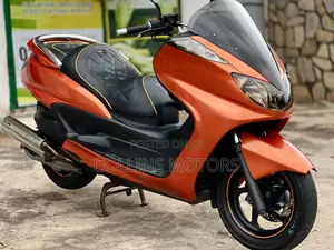 Yamaha Majesty 2019 Orange