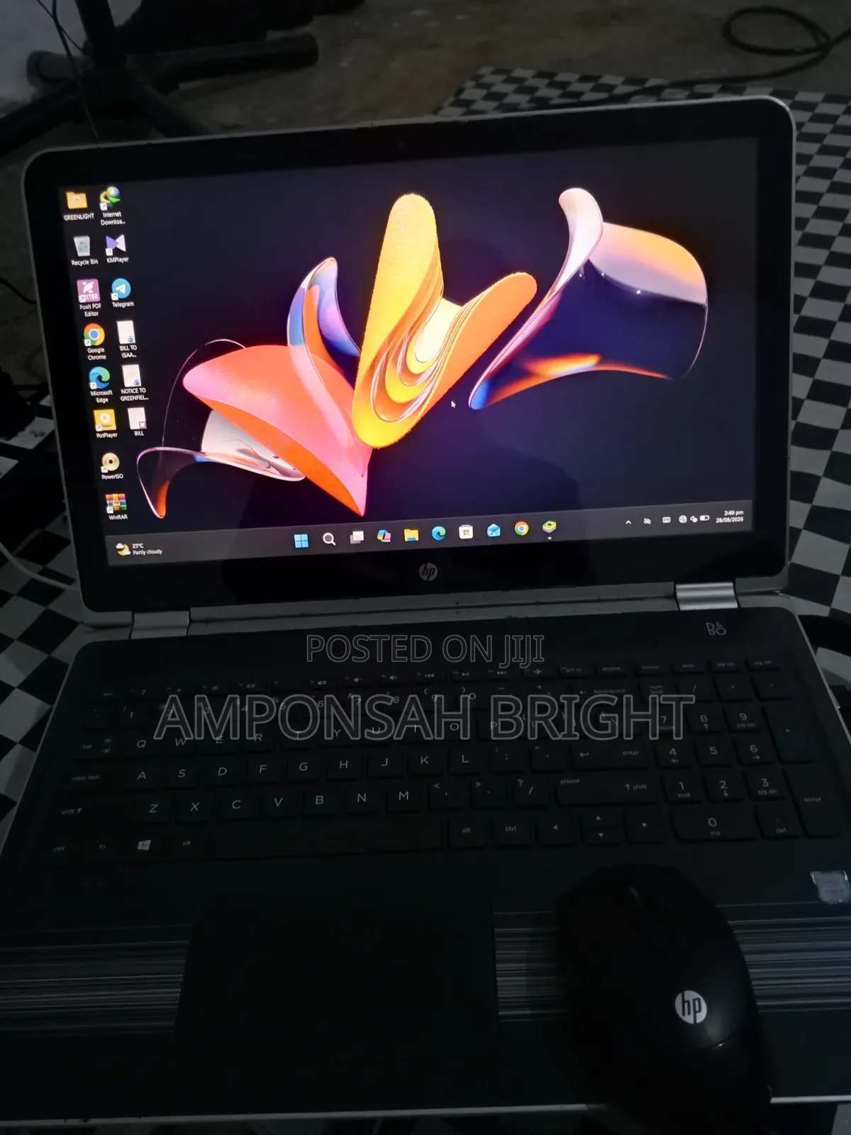 Laptop HP Envy x360 Convertible 15 es2xx 8GB Intel Core i5 HDD 250GB