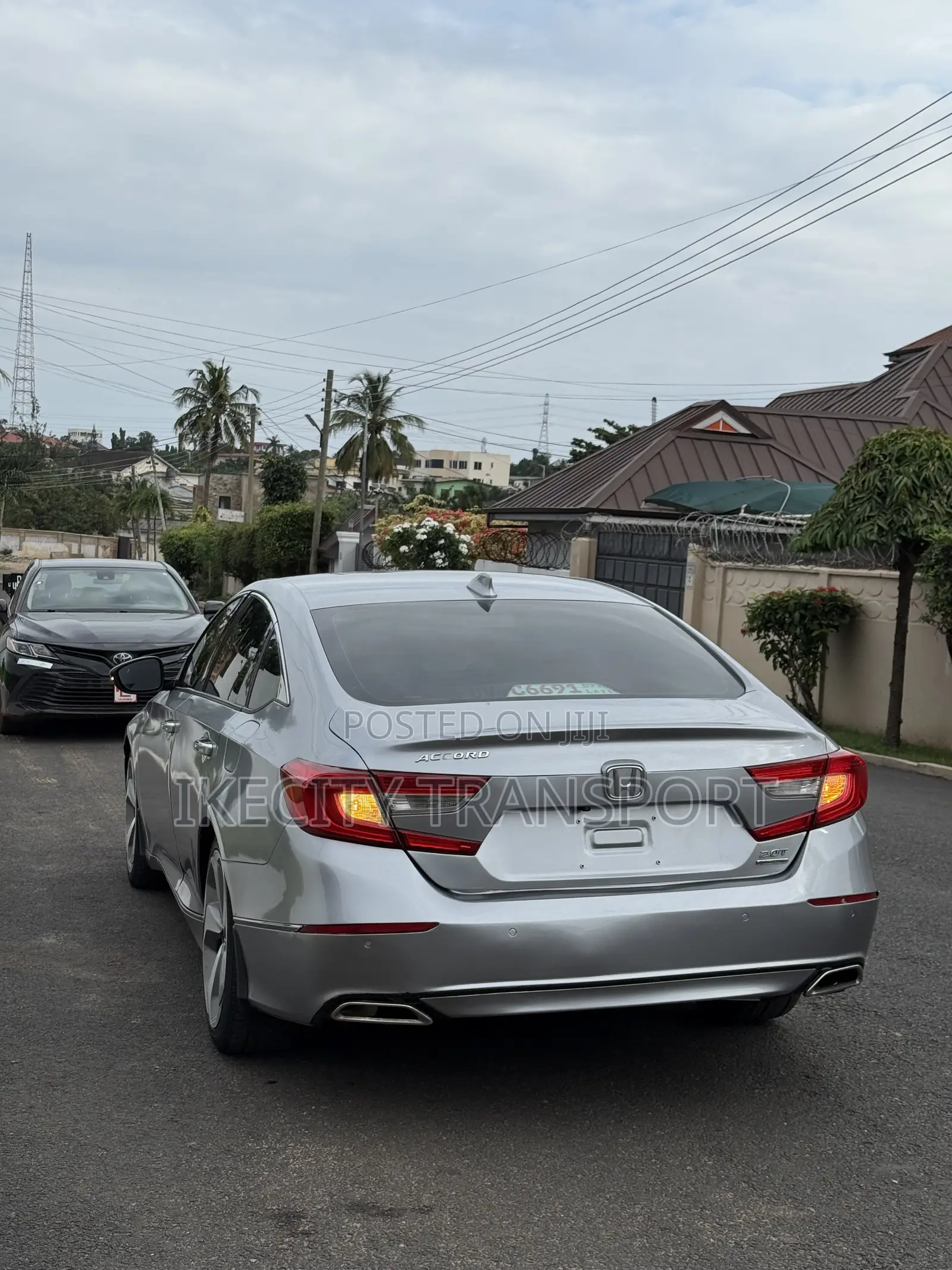 Honda Accord Touring 2.0T 2018 Silver