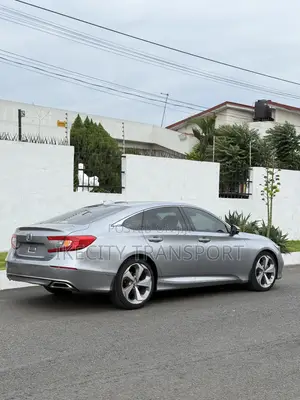 Honda Accord Touring 2.0T 2018 Silver