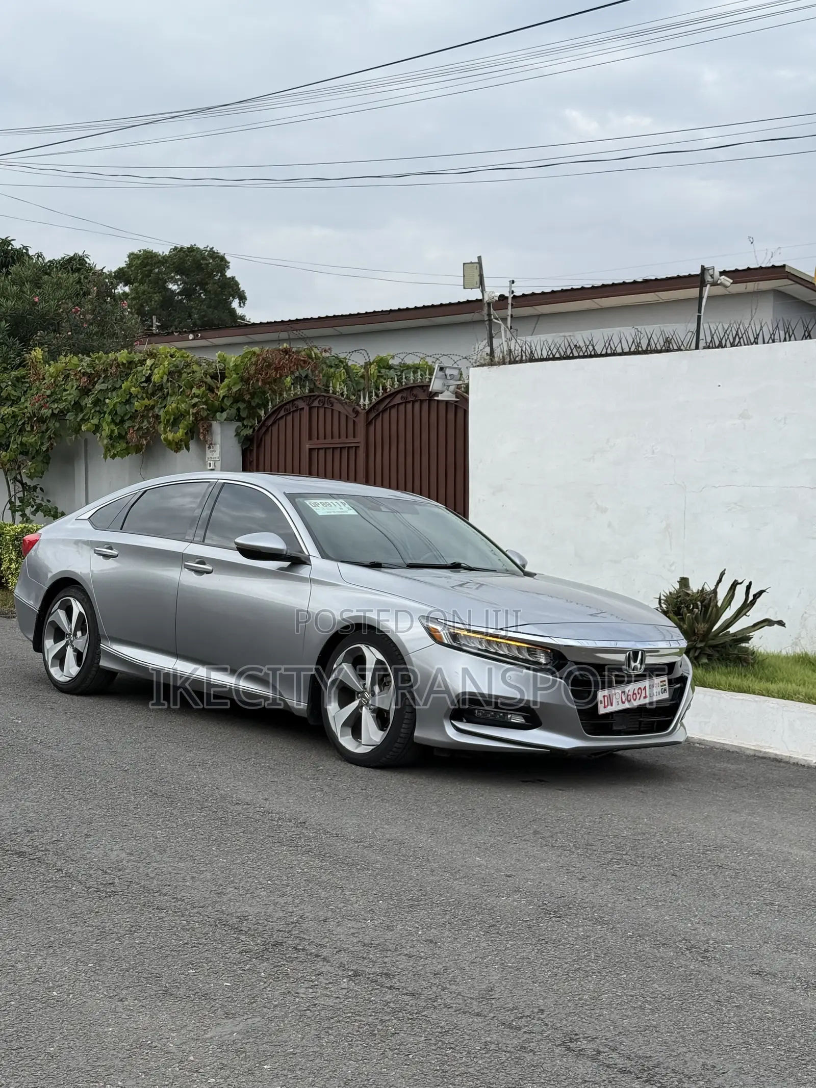 Honda Accord Touring 2.0T 2018 Silver