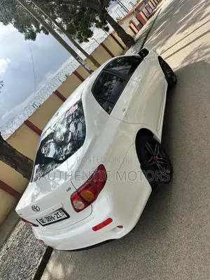Toyota Corolla LE 4dr Sedan (1.8L 4cyl 4A) 2010 White