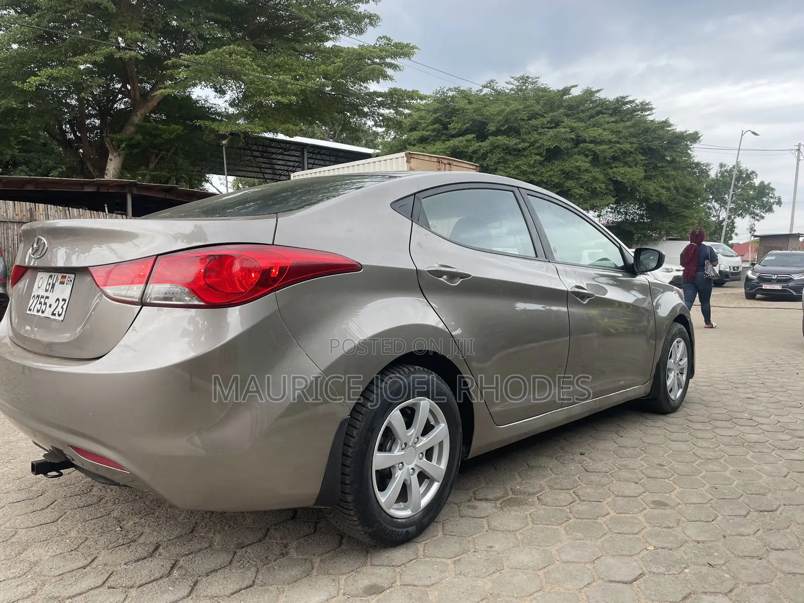 Hyundai Elantra 2010 Beige