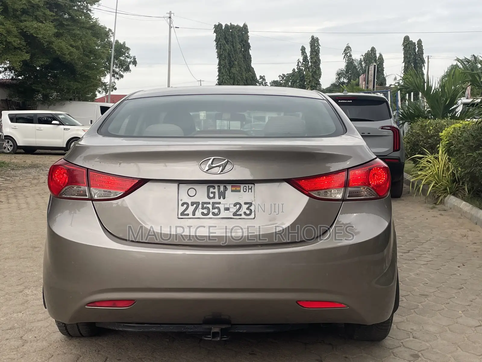 Hyundai Elantra 2010 Beige