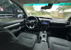 Toyota Hilux 2019 Red