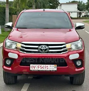 Toyota Hilux 2019 Red