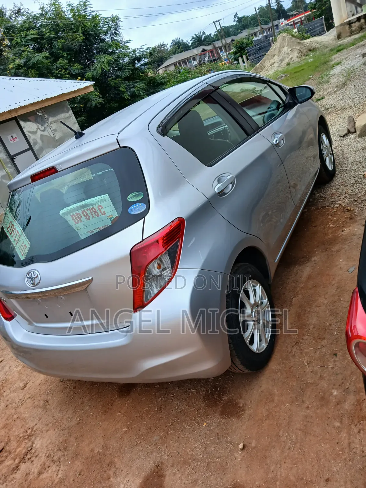 Toyota Vitz 2013 Beige