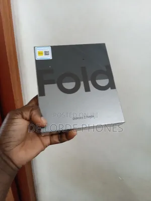 New Samsung Galaxy Z Fold4 256 GB Blue