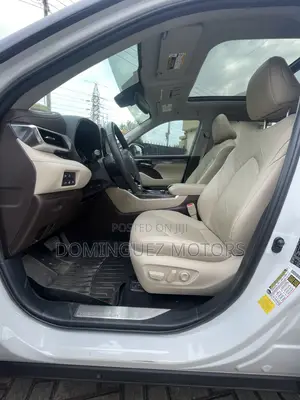 Toyota Highlander Platinum AWD 2023 White