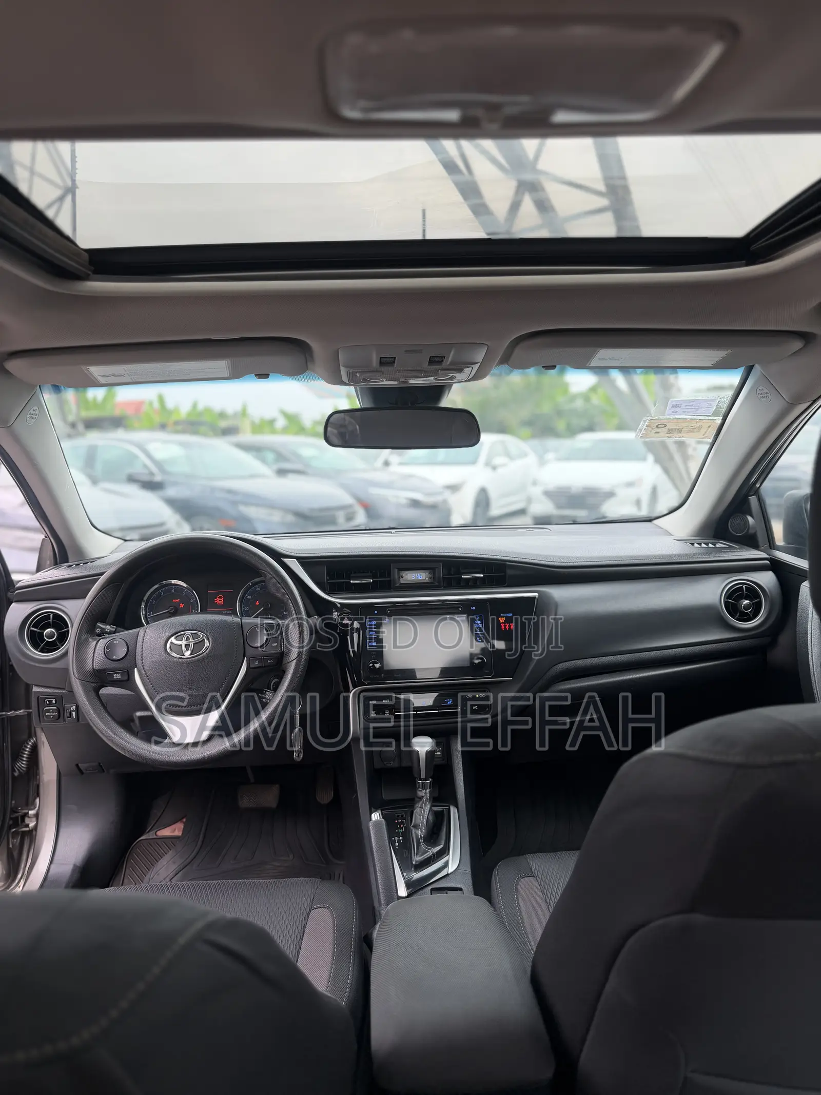 Toyota Corolla LE Eco (1.8L 4cyl 2A) 2019 Gray