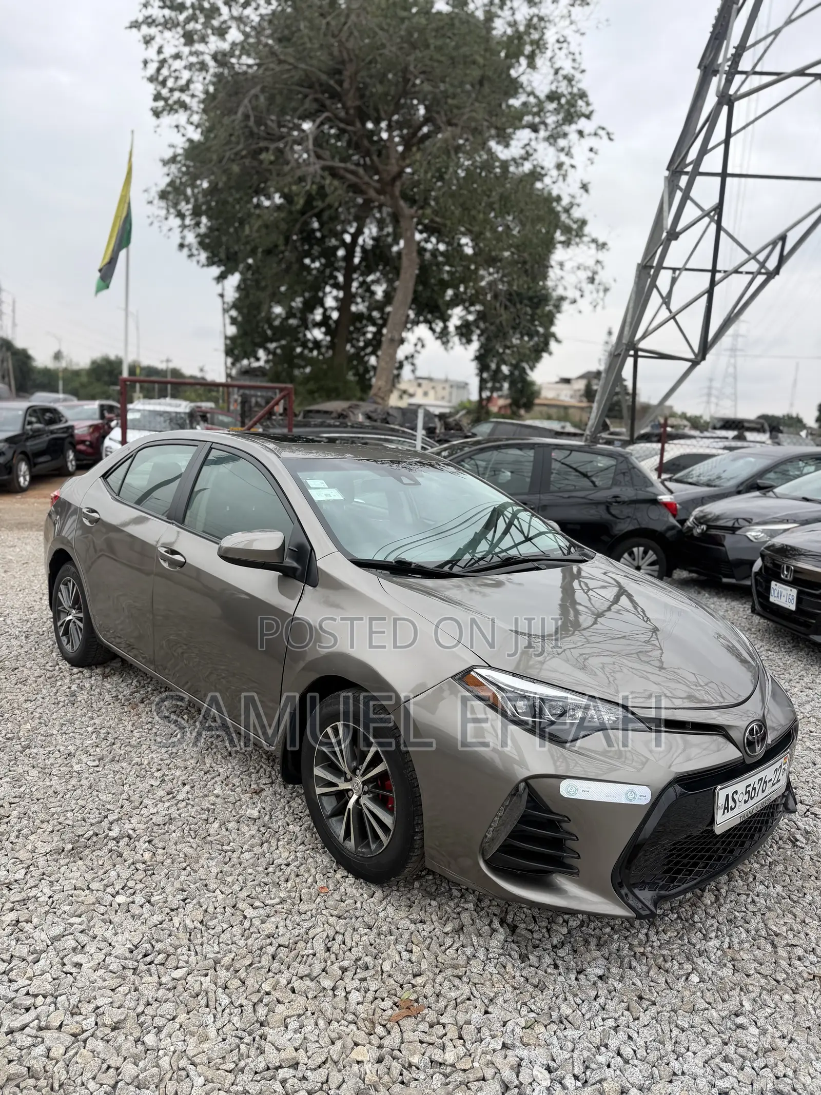 Toyota Corolla LE Eco (1.8L 4cyl 2A) 2019 Gray