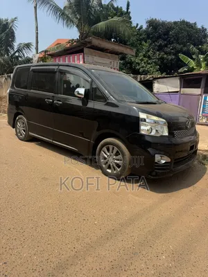 Toyota Voxy 2012 Black