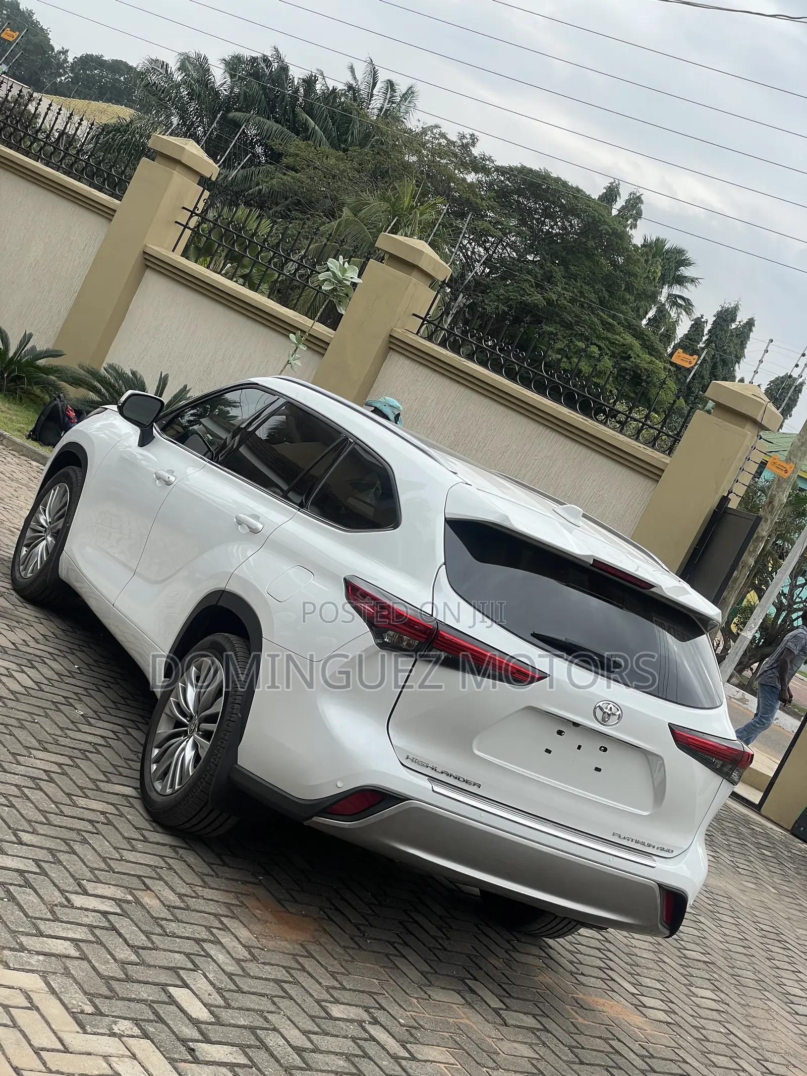 Toyota Highlander Platinum AWD 2023 White