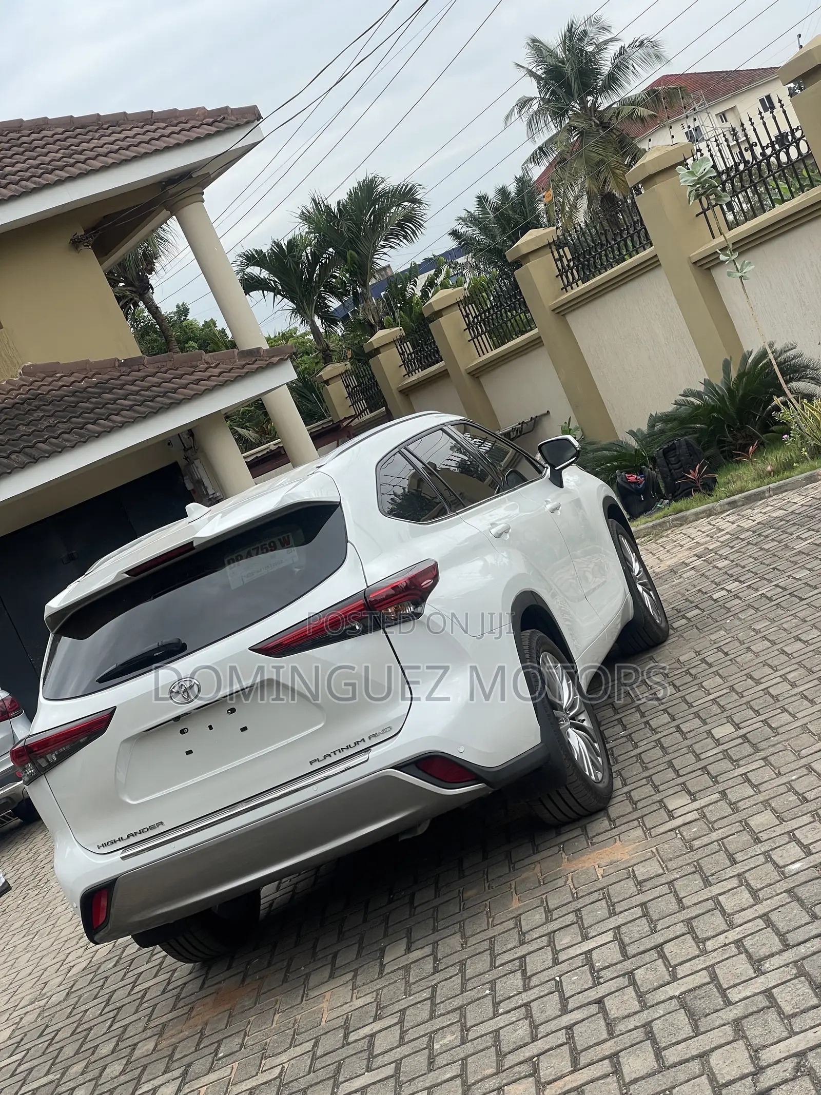 Toyota Highlander Platinum AWD 2023 White