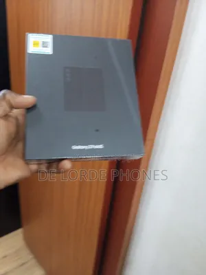 New Samsung Galaxy Z Fold 5 256 GB Black