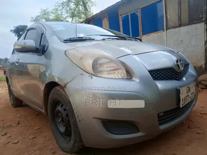 Toyota Vitz 2008 Gray