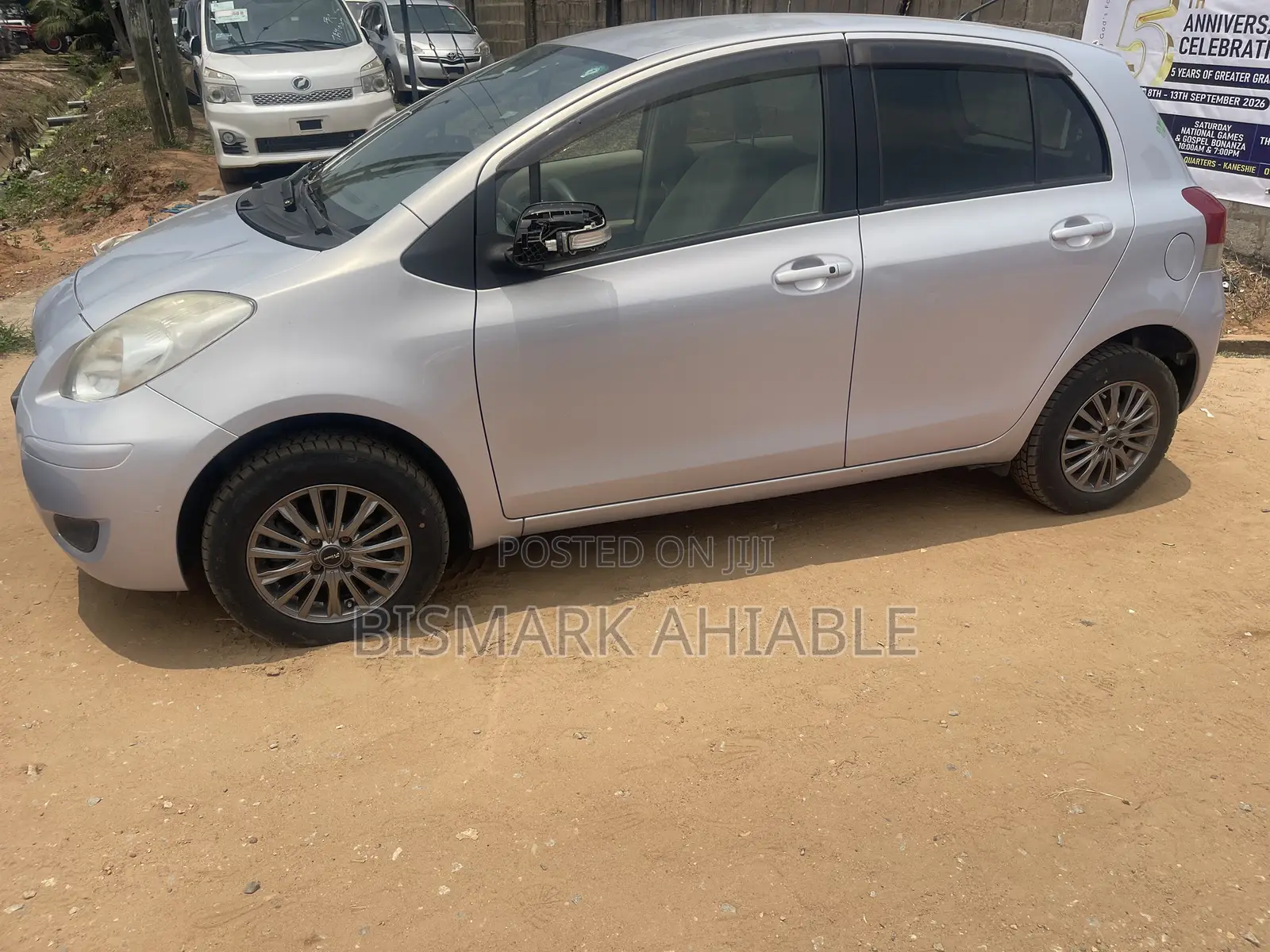 Toyota Vitz 1.3 AWD 5dr 2010 Silver