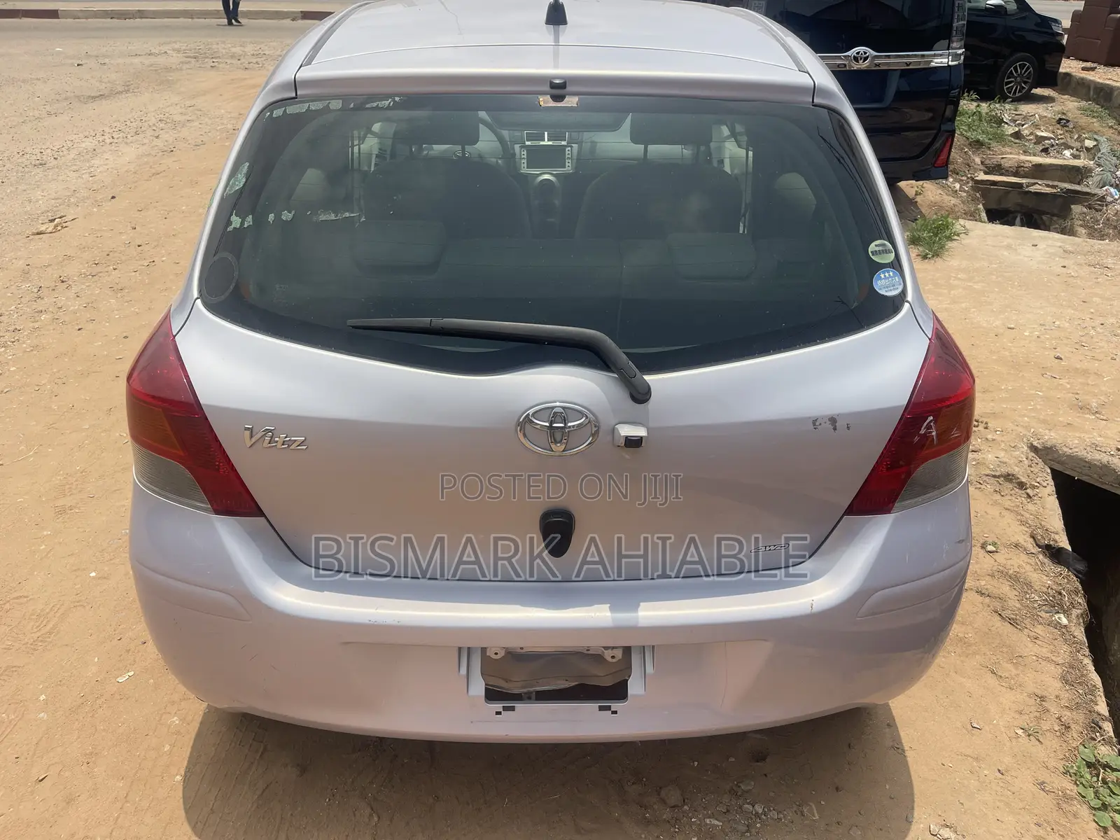 Toyota Vitz 1.3 AWD 5dr 2010 Silver