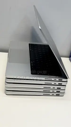 Laptop Apple MacBook Pro 2021 M1 16GB Apple M1 Pro SSD 512GB