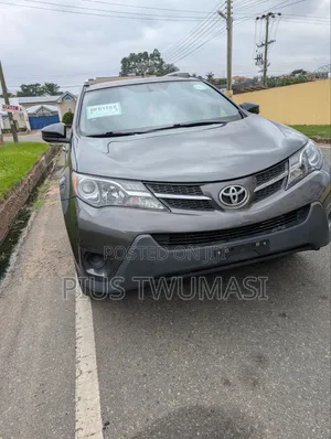 Toyota RAV4 LE 4dr SUV (2.5L 4cyl 6A) 2015 Black