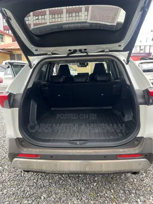 Toyota RAV4 2020 White