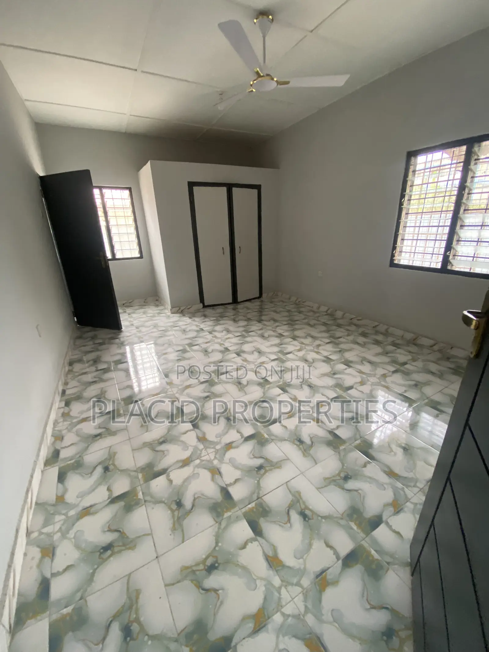 3bdrm House in Ofankor Barrier for rent