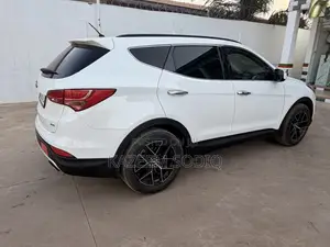 Hyundai Santa Fe Sport 2013 White