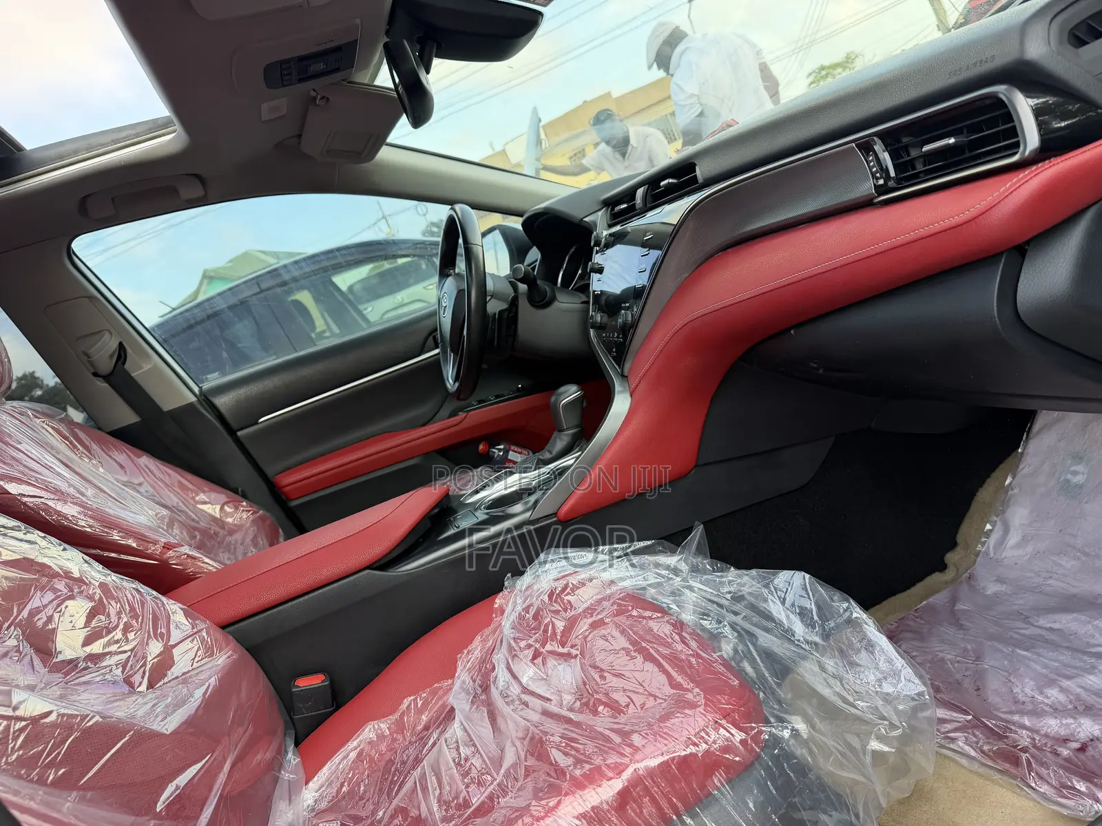 Toyota Camry XSE (2.5L 4cyl 8A) 2019 White