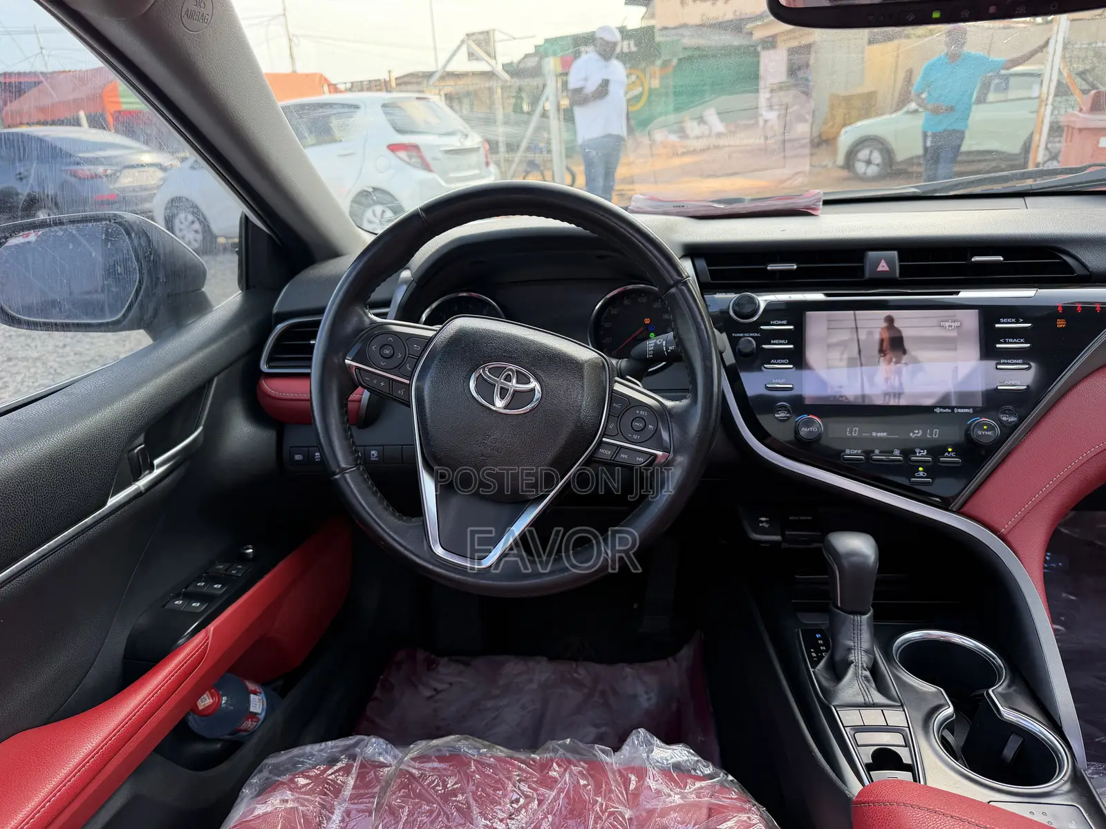 Toyota Camry XSE (2.5L 4cyl 8A) 2019 White