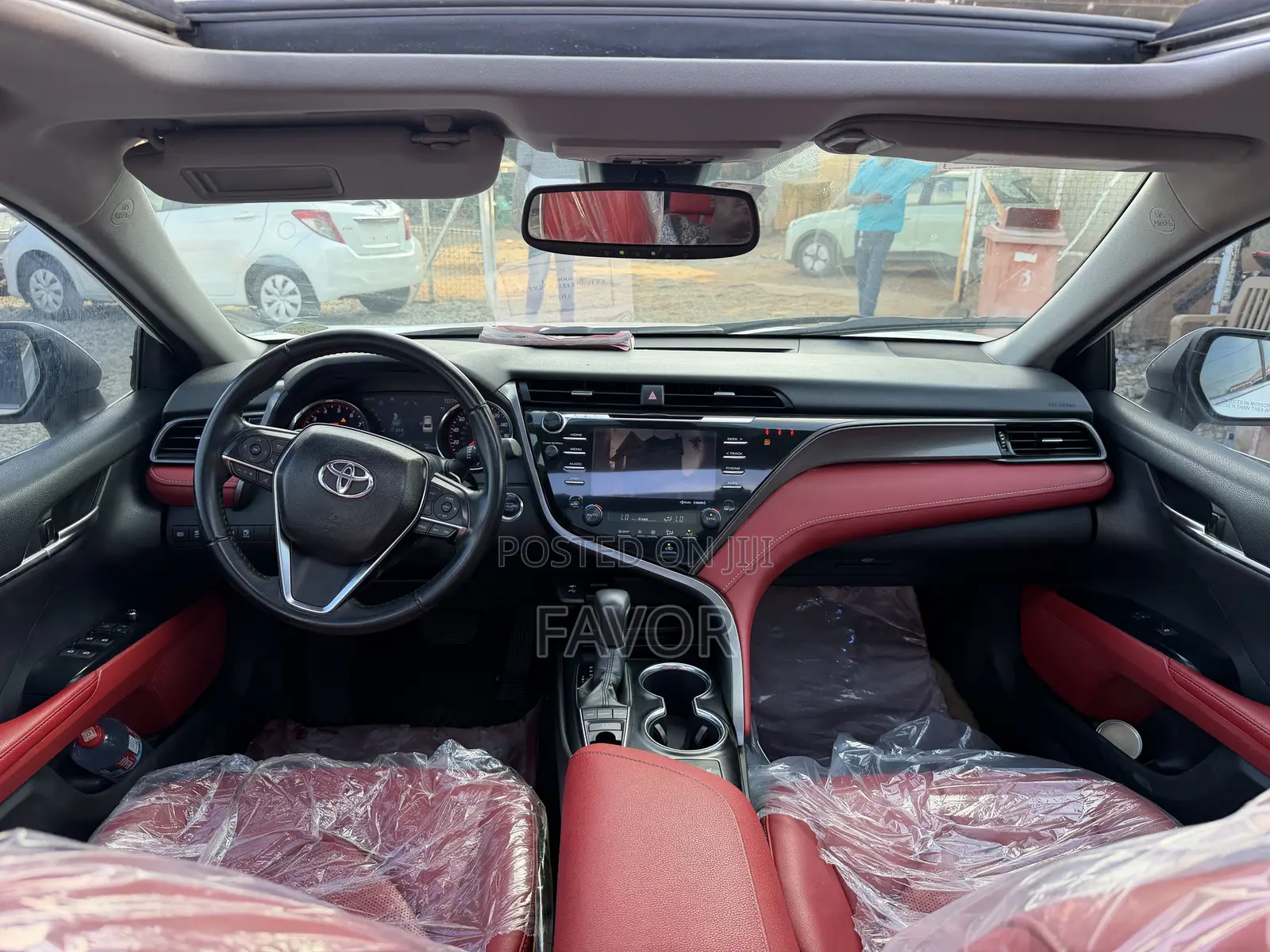 Toyota Camry XSE (2.5L 4cyl 8A) 2019 White