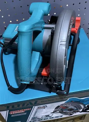 Circular Saw 1200w Total