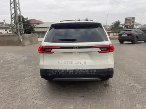 Toyota Grand Highlander Platinum AWD 2024
